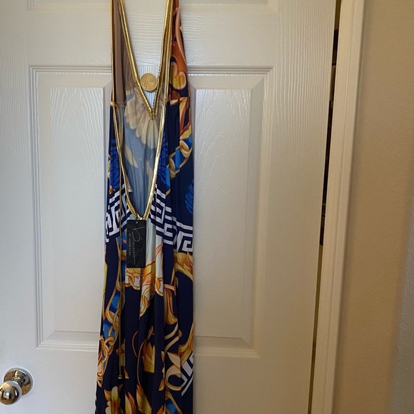 Elegant Blue and Gold Maxi Dress - Picture 6 of 11